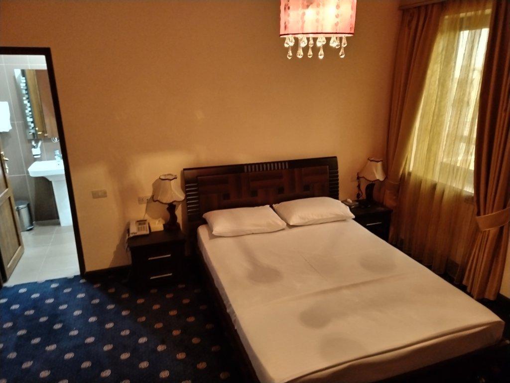 La Defense Hotel Γιερεβάν Εξωτερικό φωτογραφία